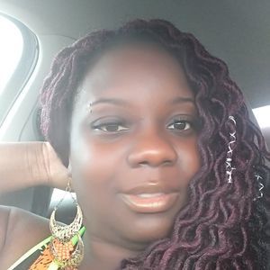 Meet your Posher, Fatima